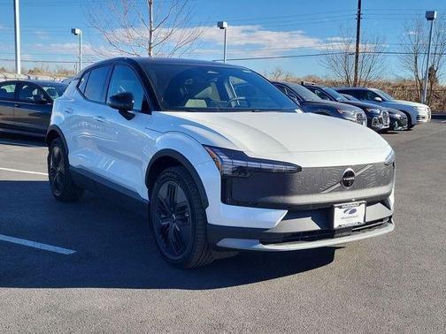 White 2026 Volvo EX30 TWIN MOTOR CROSS COUNTRY ULTRA