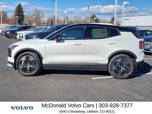 White 2026 Volvo EX30 TWIN MOTOR CROSS COUNTRY ULTRA