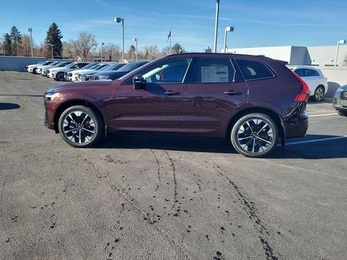 2026 Volvo XC60 B5 Plus