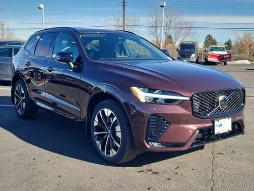 2026 Volvo XC60 B5 Plus