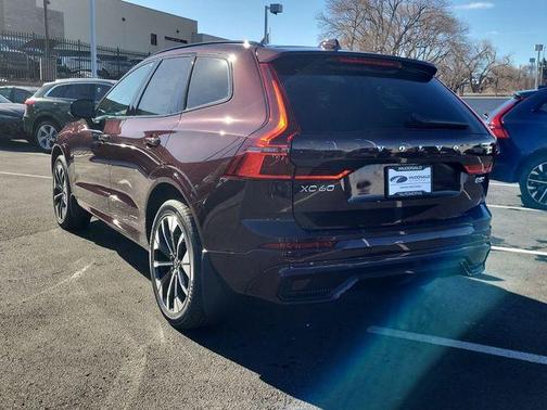 2026 Volvo XC60 B5 Plus