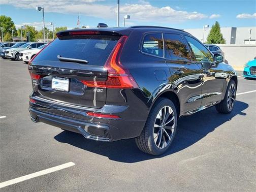 2026 Volvo XC60 B5 Plus