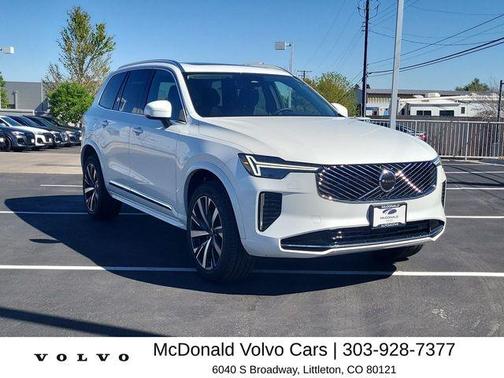 Crystal White Pearl 2026 Volvo XC90 B5 Core