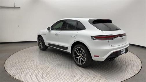 2023 Porsche Macan Base