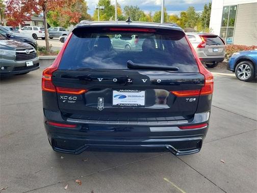 2025 Volvo XC60 Plug-In Hybrid T8 Plus