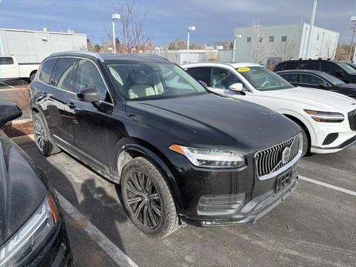 2023 Volvo XC90 B5 Core