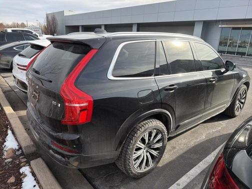 2023 Volvo XC90 B5 Core