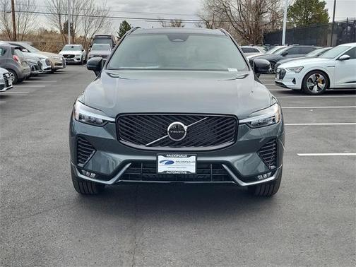2026 Volvo XC60 B5 Core