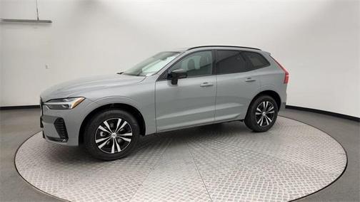 2025 Volvo XC60 B5 Core