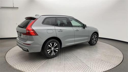 2025 Volvo XC60 B5 Core