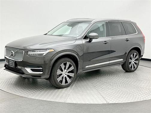 2023 Volvo XC90 Recharge Plug-In Hybrid T8 Plus 6 Passenger