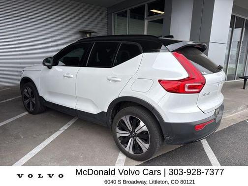 Crystal White Metallic 2023 Volvo XC40 Recharge Pure Electric Twin Core