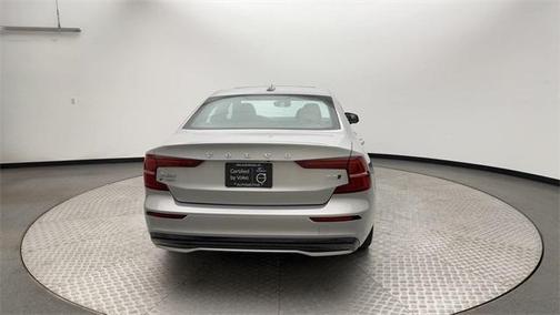 2024 Volvo S60 B5 Ultimate Dark Theme