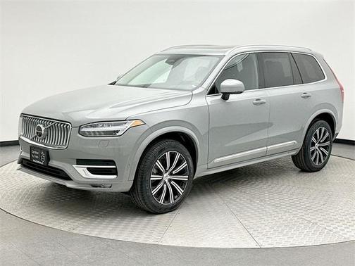2025 Volvo XC90 B6 Plus 7-Seater