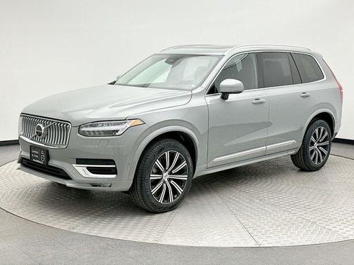 2025 Volvo XC90 B6 Plus 7-Seater