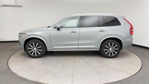 2025 Volvo XC90 B6 Plus 7-Seater