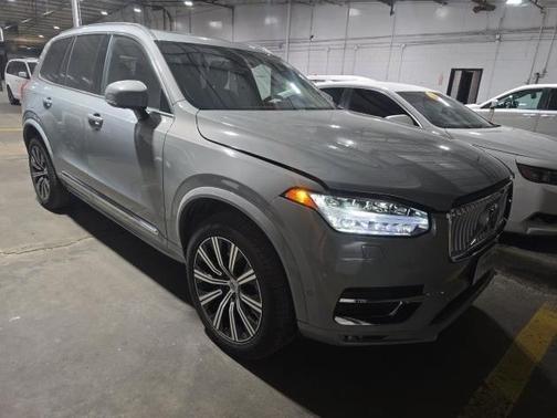 2025 Volvo XC90 B6 Plus 7-Seater