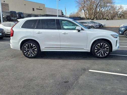 2026 Volvo XC90 B6 Plus 7-Seater