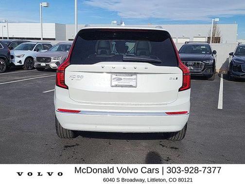 Crystal White Pearl 2026 Volvo XC90 B6 Plus 7-Seater