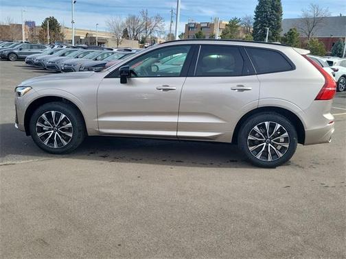 2025 Volvo XC60 B5 Core