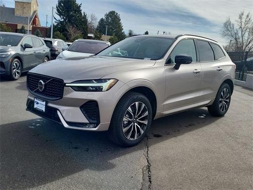 2025 Volvo XC60 B5 Core