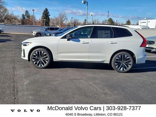 Crystal White 2026 Volvo XC60 B5 Ultra