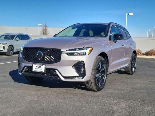 2026 Volvo XC60 B5 Plus