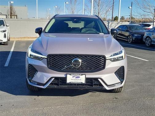 2026 Volvo XC60 B5 Plus