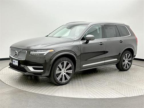 2025 Volvo XC90 Plug-In Hybrid T8 Plus 7-Seater