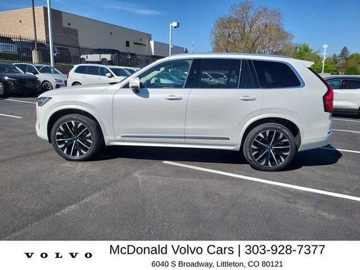 Crystal White Pearl 2026 Volvo XC90 B6 Plus 7-Seater