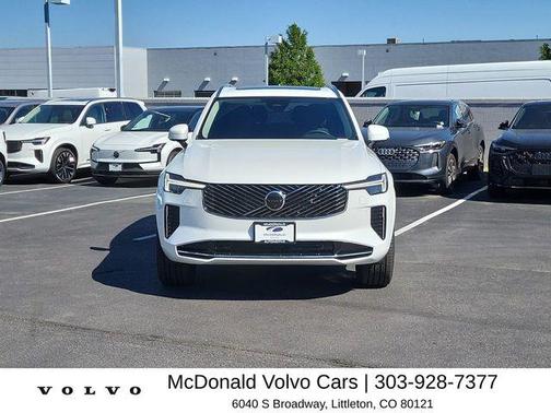 Crystal White Pearl 2026 Volvo XC90 B6 Plus 7-Seater