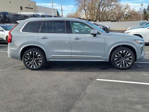 2026 Volvo XC90 B6 Ultra 7-Seater