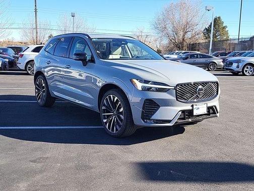 2026 Volvo XC60 B5 Ultra