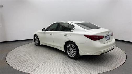 Photo 4 of 26 of 2018 INFINITI Q50 3.0t LUXE
