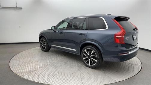 2025 Volvo XC90 B6 Plus 6-Seater