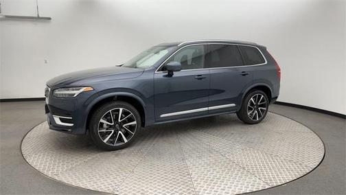 2025 Volvo XC90 B6 Plus 6-Seater