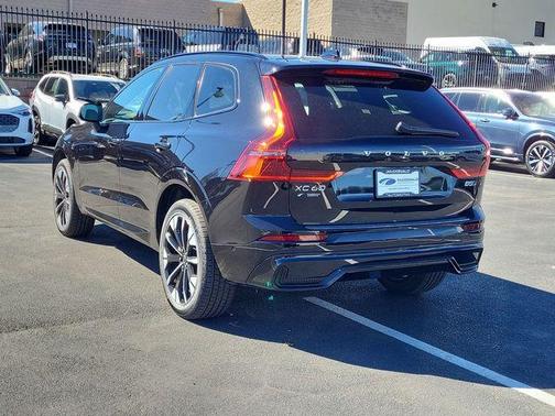 2026 Volvo XC60 B5 Plus