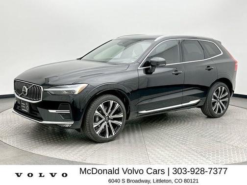 Onyx Black Metallic 2023 Volvo XC60 B5 Ultimate Bright Theme