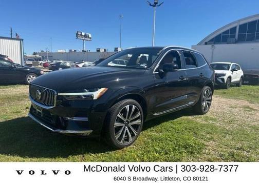 Onyx Black Metallic 2023 Volvo XC60 B5 Ultimate Bright Theme