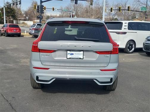 2025 Volvo XC60 Plug-In Hybrid T8 Plus