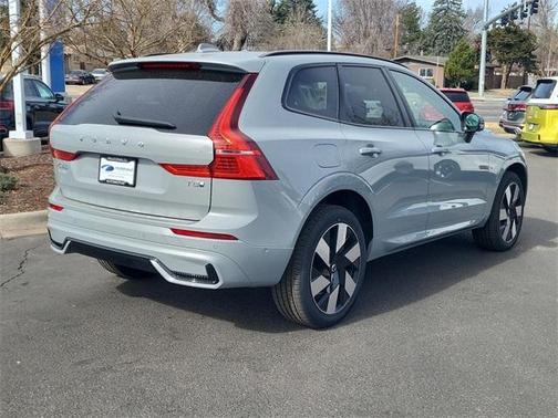 2025 Volvo XC60 Plug-In Hybrid T8 Plus