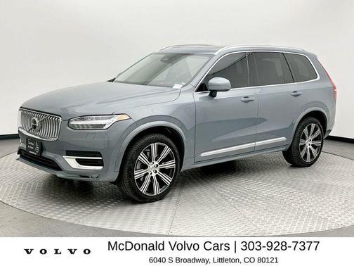 Platinum Gray Metallic 2023 Volvo XC90 B6 Ultimate 7-Seater