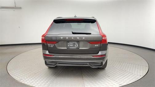 2025 Volvo XC60 B5 Plus