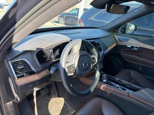 2023 Volvo XC90 B6 Plus 7-Seater