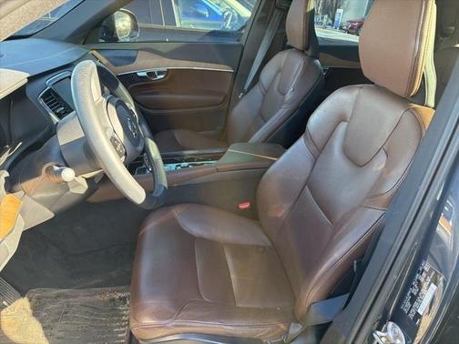 2023 Volvo XC90 B6 Plus 7-Seater