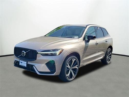 2025 Volvo XC60 Plug-In Hybrid T8 Ultra