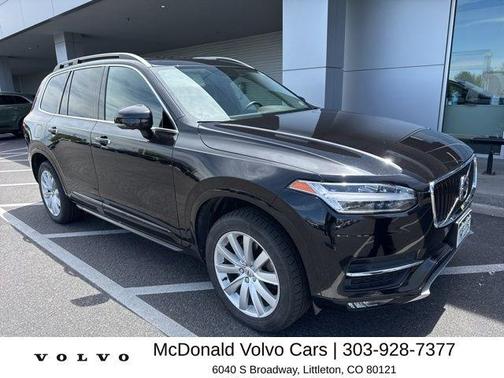 Onyx Black Metallic 2017 Volvo XC90 T6 Momentum
