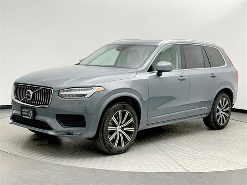 2023 Volvo XC90 B5 Core
