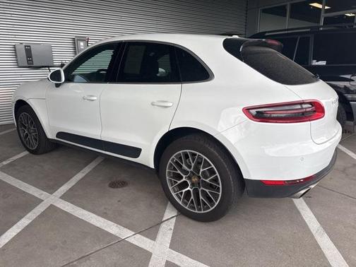 2017 Porsche Macan S