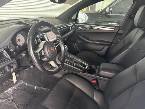 2017 Porsche Macan S